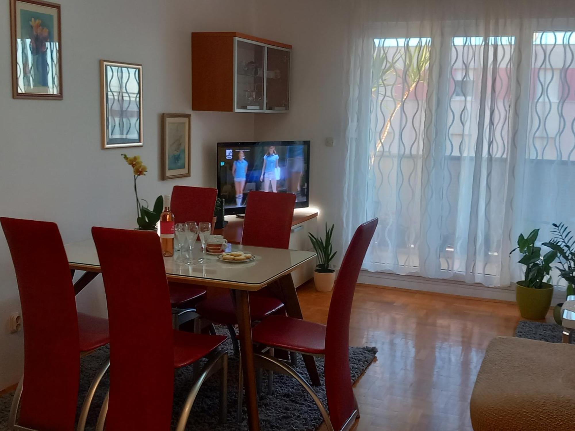 Apartment Harmony - Pleasant And Comfortable Place With A Balcony And A Secured Garage Split Exterior foto