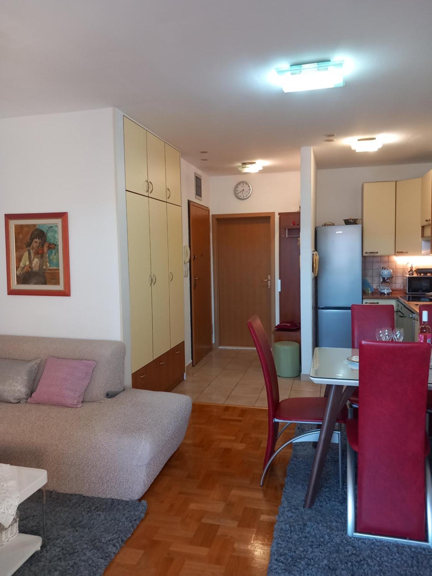 Apartment Harmony - Pleasant And Comfortable Place With A Balcony And A Secured Garage Split Exterior foto