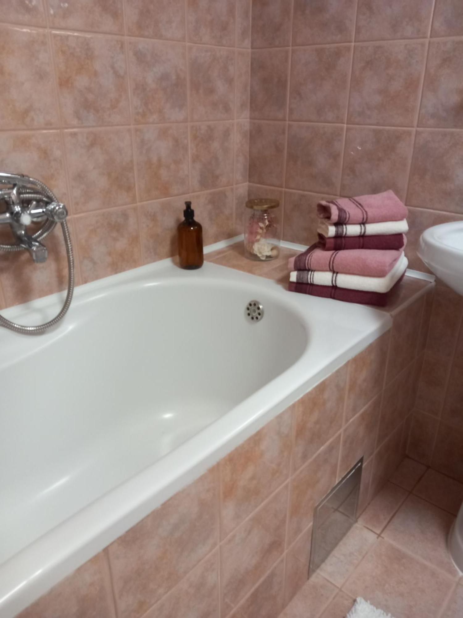 Apartment Harmony - Pleasant And Comfortable Place With A Balcony And A Secured Garage Split Exterior foto